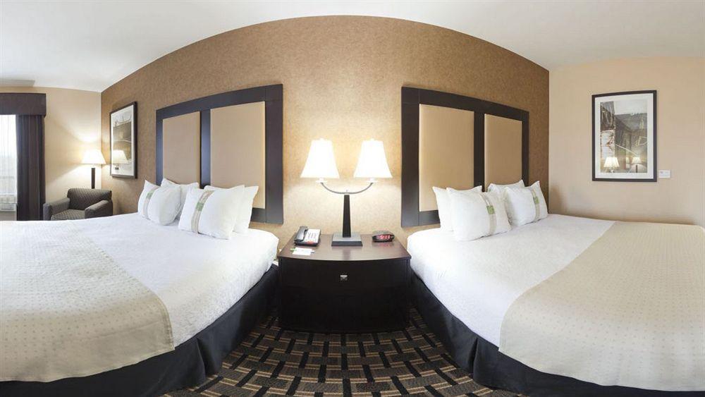 Holiday Inn Arlington Northeast By Ihg Exteriör bild