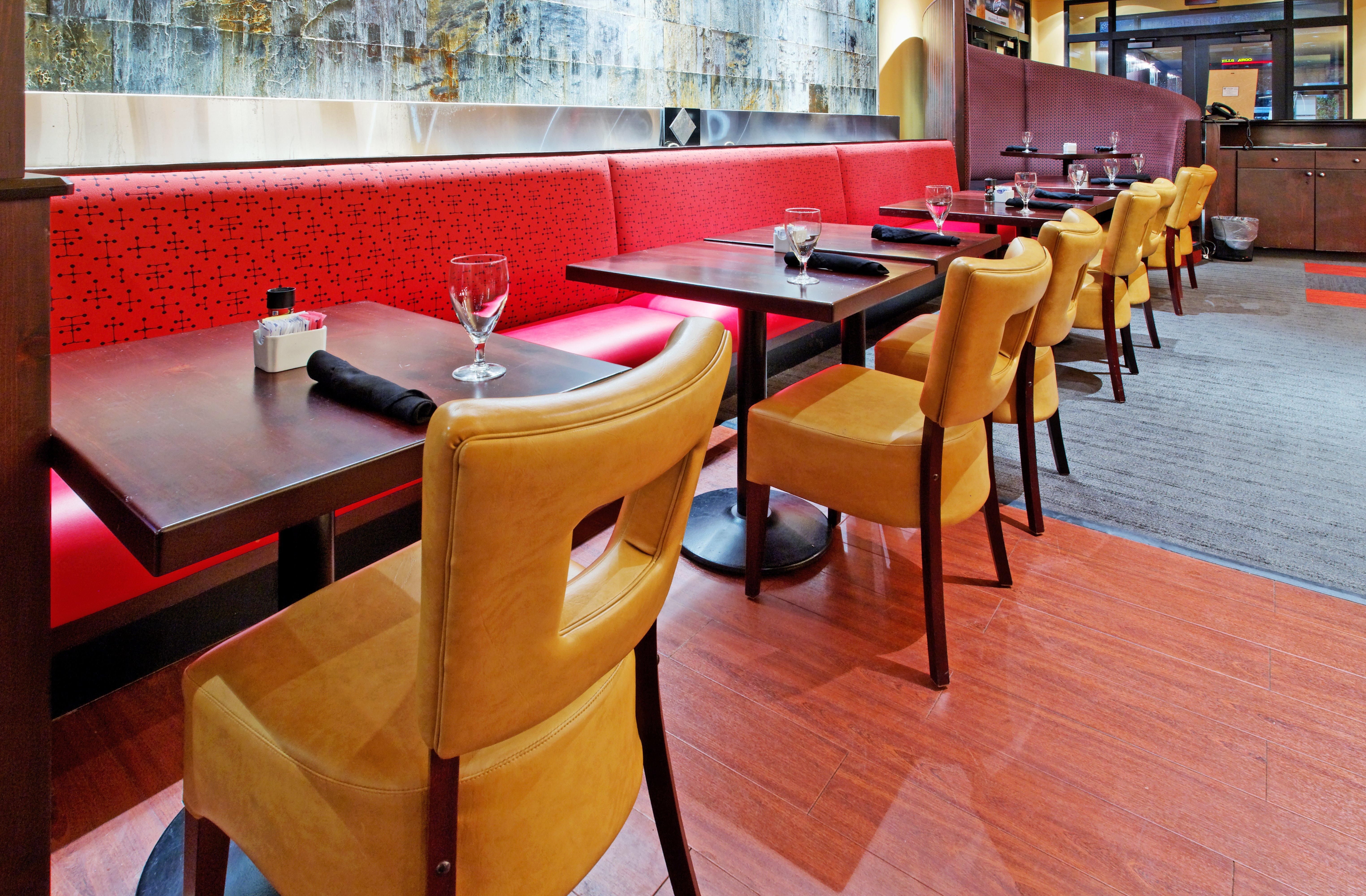 Holiday Inn Arlington Northeast By Ihg Exteriör bild