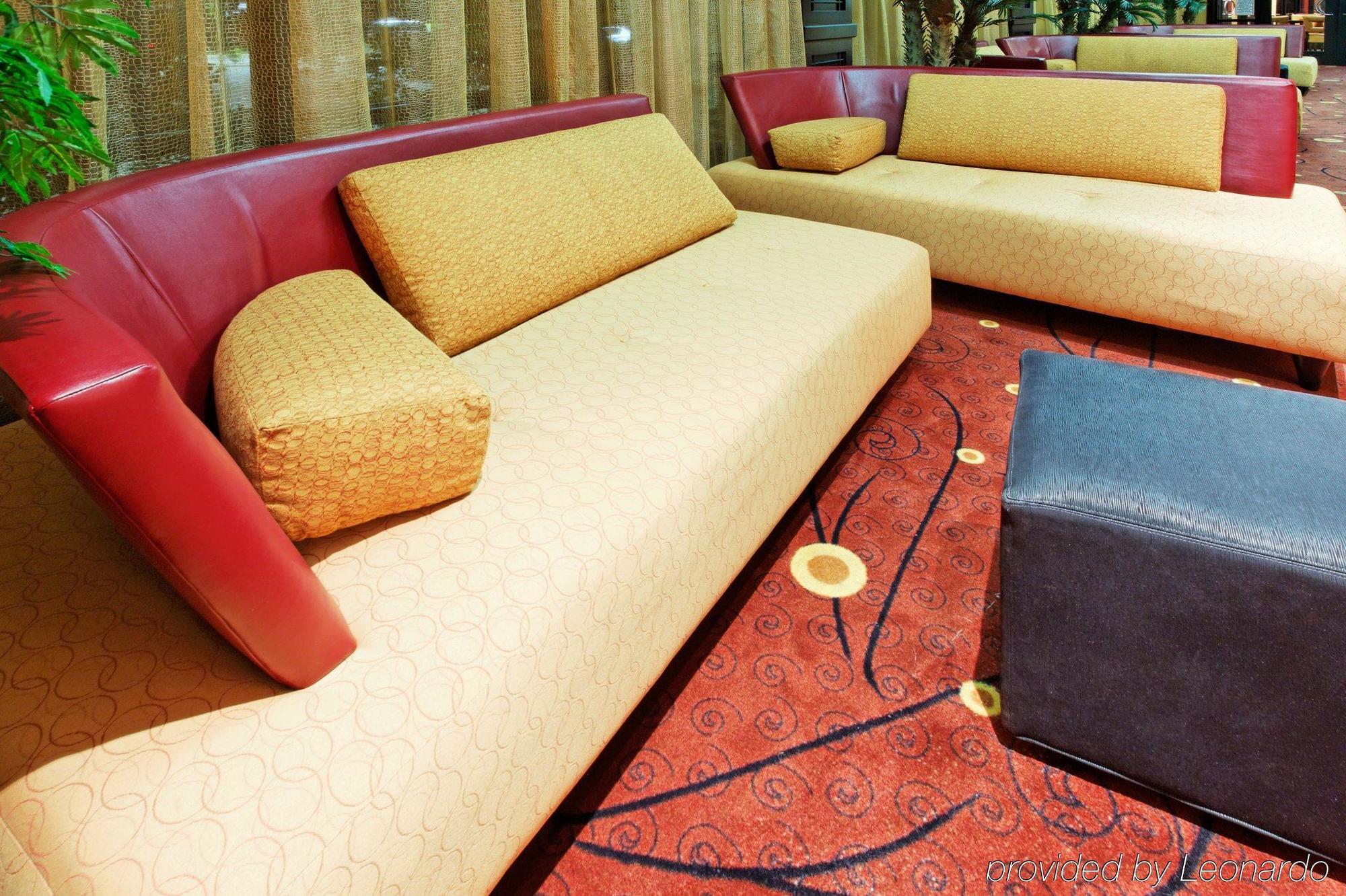 Holiday Inn Arlington Northeast By Ihg Exteriör bild