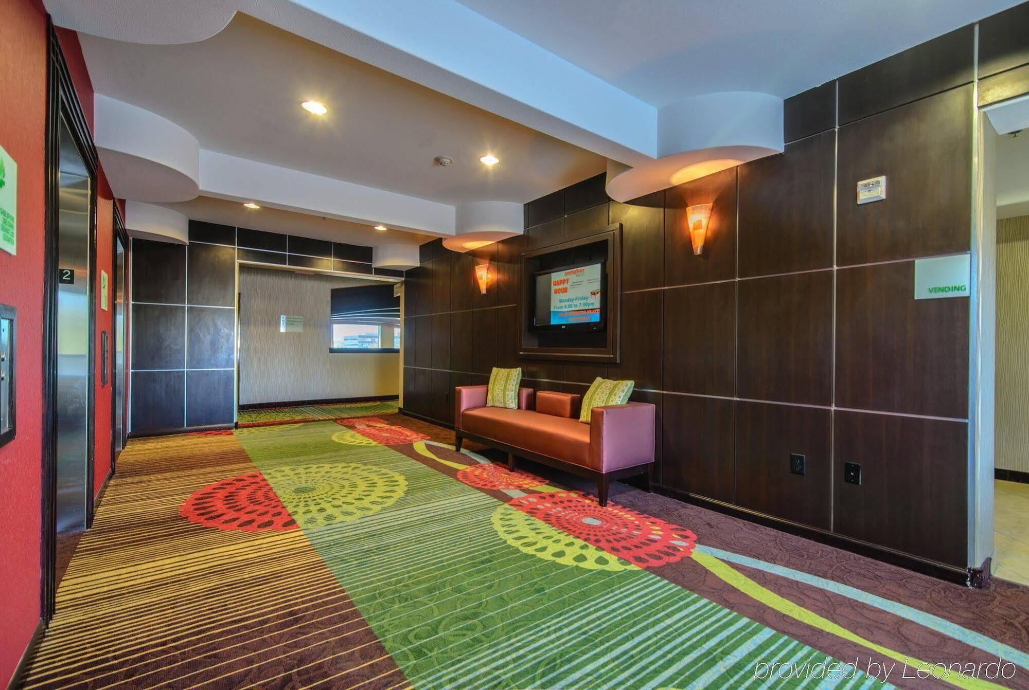 Holiday Inn Arlington Northeast By Ihg Exteriör bild